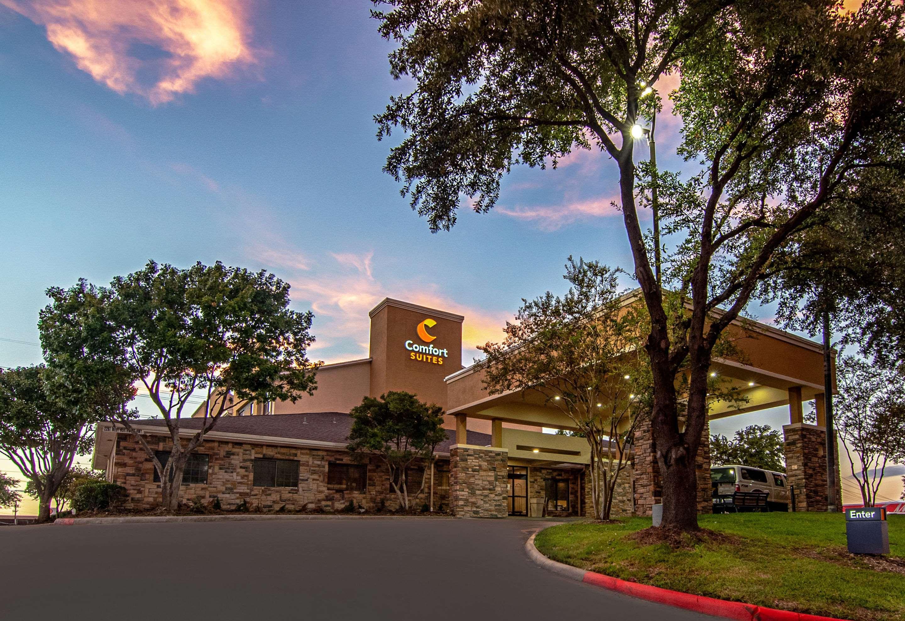 Comfort Suites Nw Dallas Near Love Field Εξωτερικό φωτογραφία
