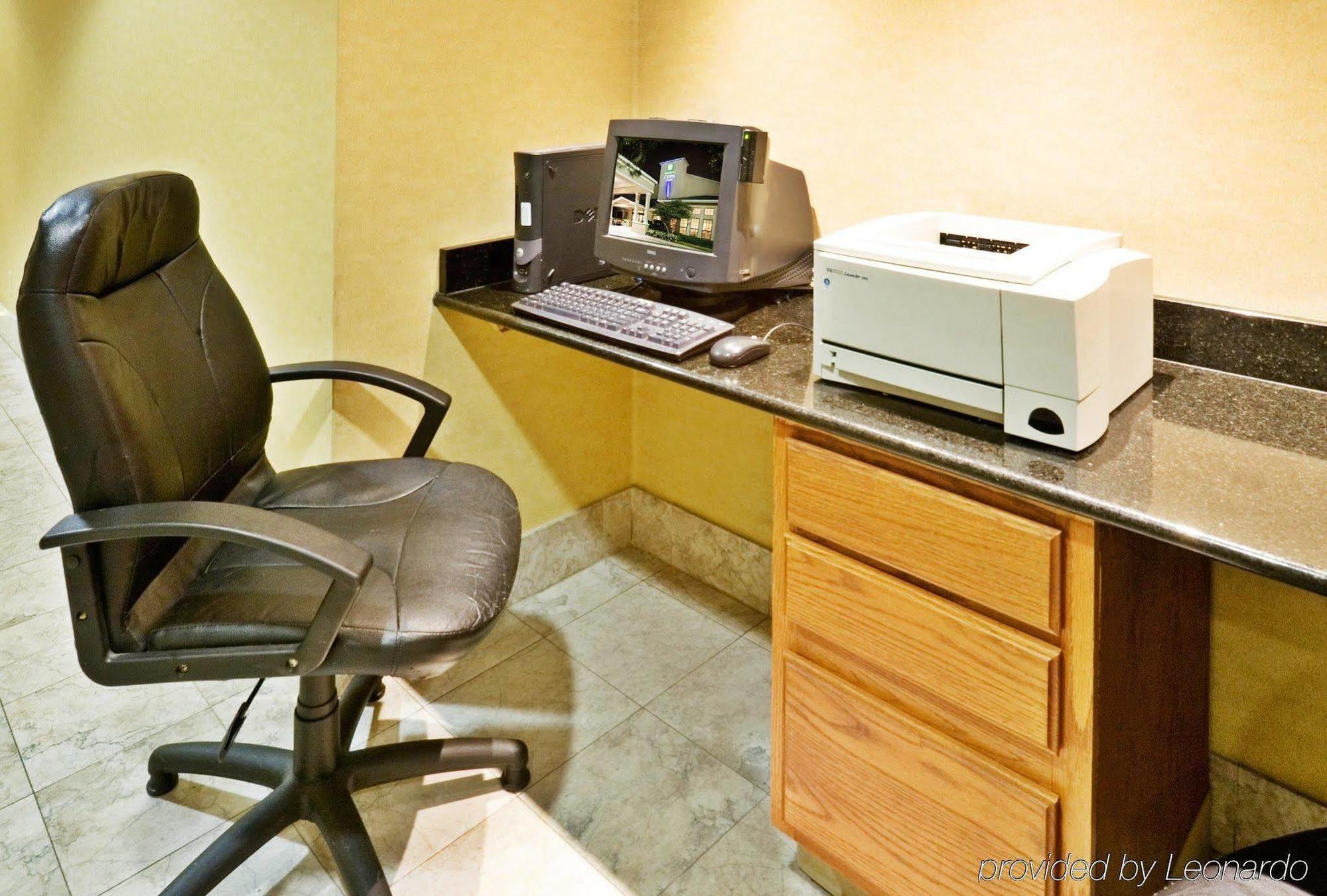 Comfort Suites Nw Dallas Near Love Field Εξωτερικό φωτογραφία