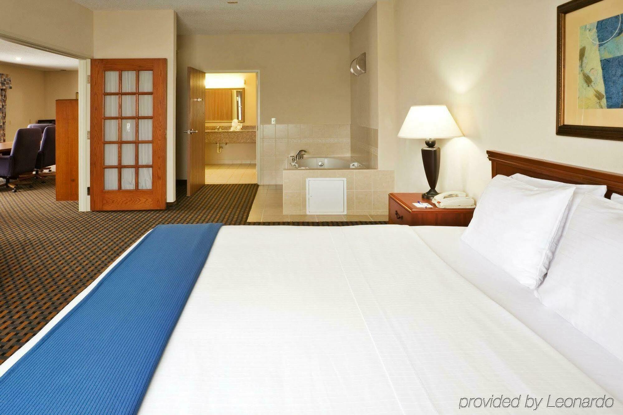 Comfort Suites Nw Dallas Near Love Field Εξωτερικό φωτογραφία